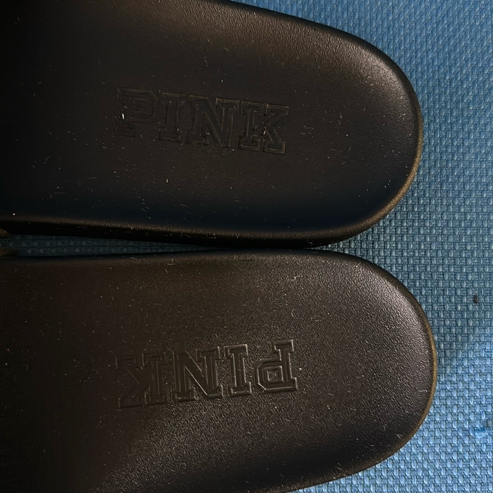 VS PINK Plaid Slide Sandals - Picture 5 of 5